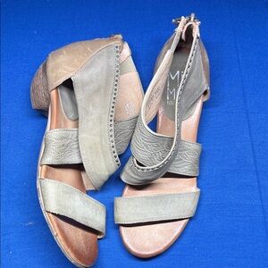 Miz Mooz Olive cross strap Sandals